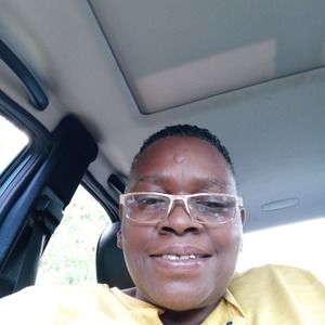 Meet your Posher, Sharon